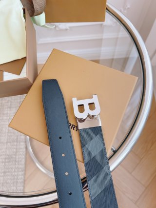 Burberry-Belts