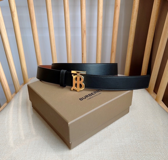 Burberry-Belts