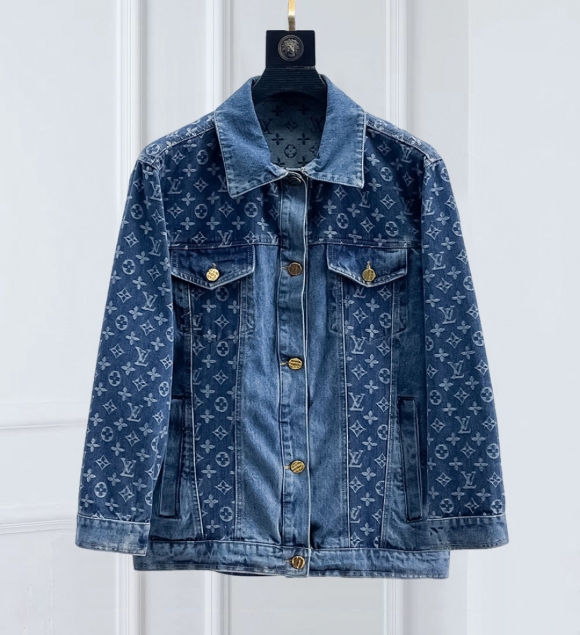 Coats & Jackets Coats & Jackets