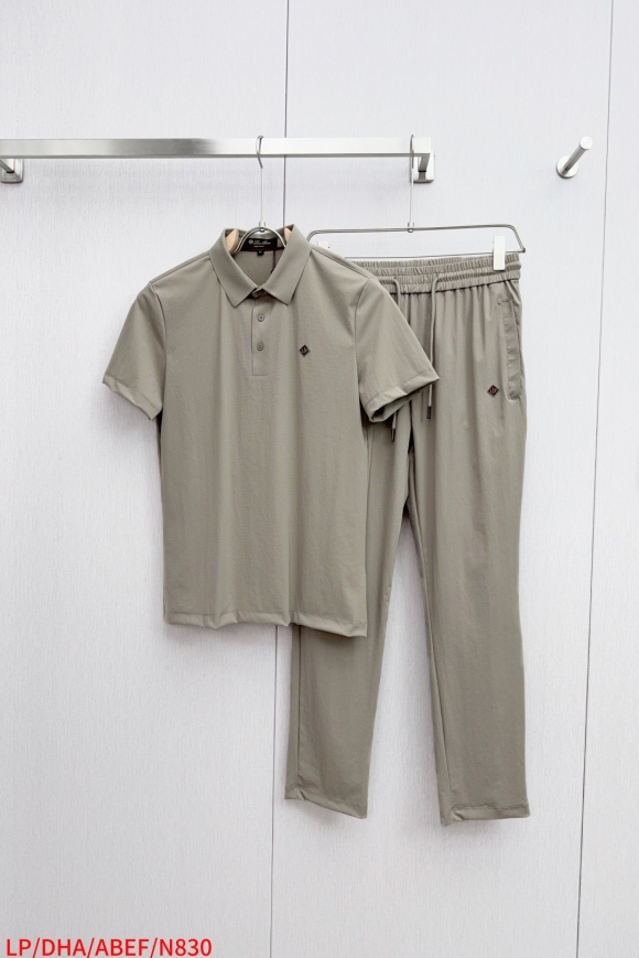 Leisure suit Leisure suit