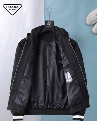 Hoodies & Sweatshirts