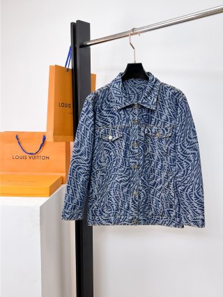 Coats & Jackets Coats & Jackets