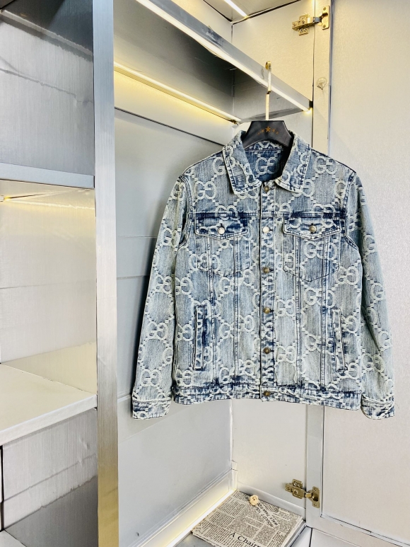 Coats & Jackets Coats & Jackets