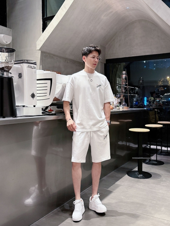 Leisure suit Leisure suit