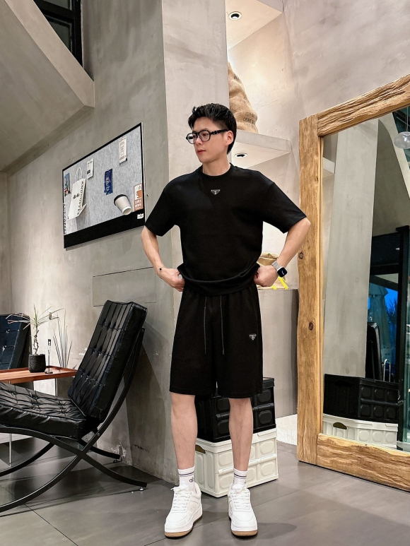 Leisure suit Leisure suit