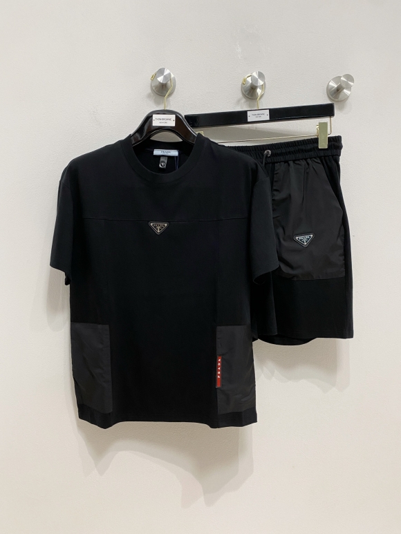 Leisure suit Leisure suit