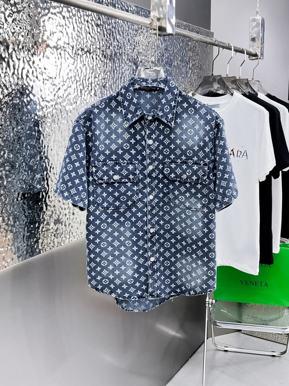 Coats & Jackets Coats & Jackets