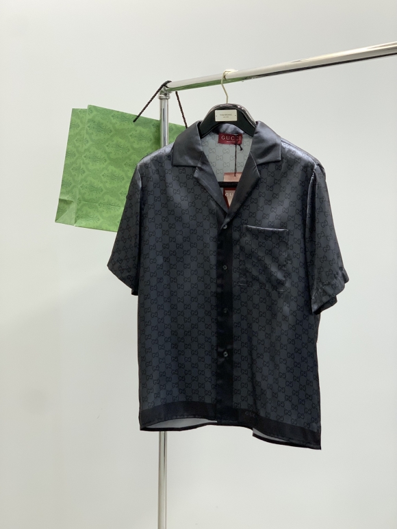 Leisure suit Leisure suit