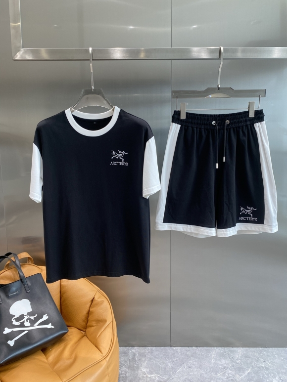 Leisure suit Leisure suit