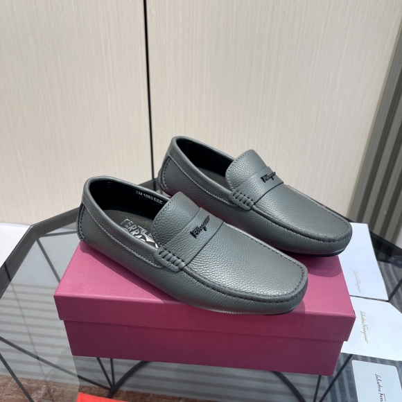 FerragamoSHOES
