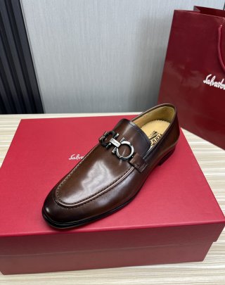 FerragamoSHOES
