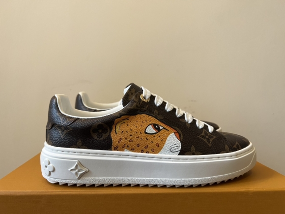 Womens shoes collection