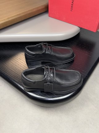 FerragamoSHOES