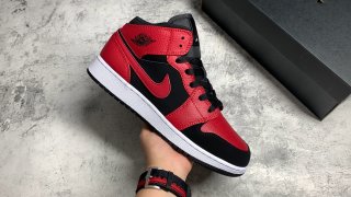 AirJordan1MidSHOES