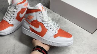 AirJordan1MidSHOES