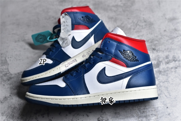 AirJordan1MidSHOES
