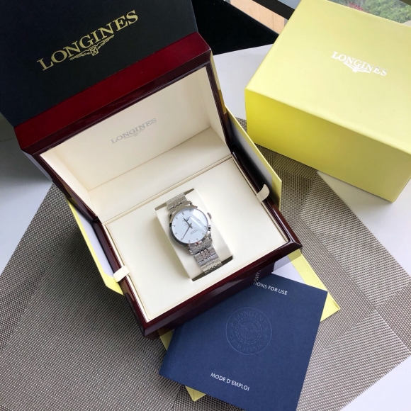 LONGINES