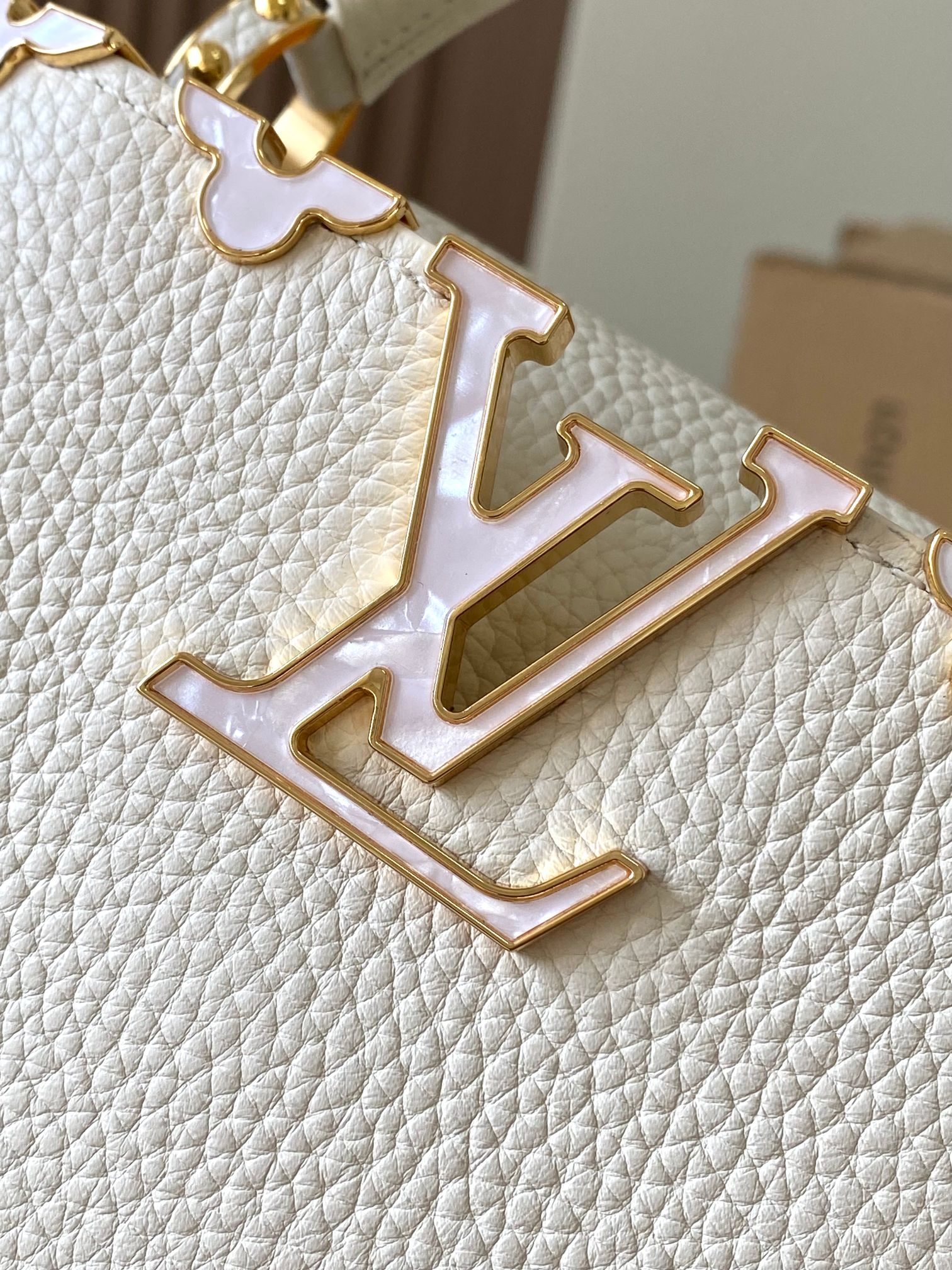 LV