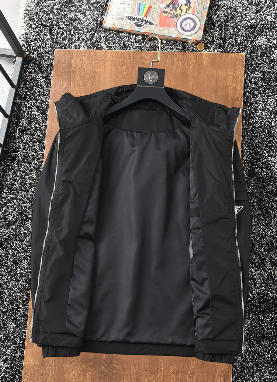 Hoodies & Sweatshirts