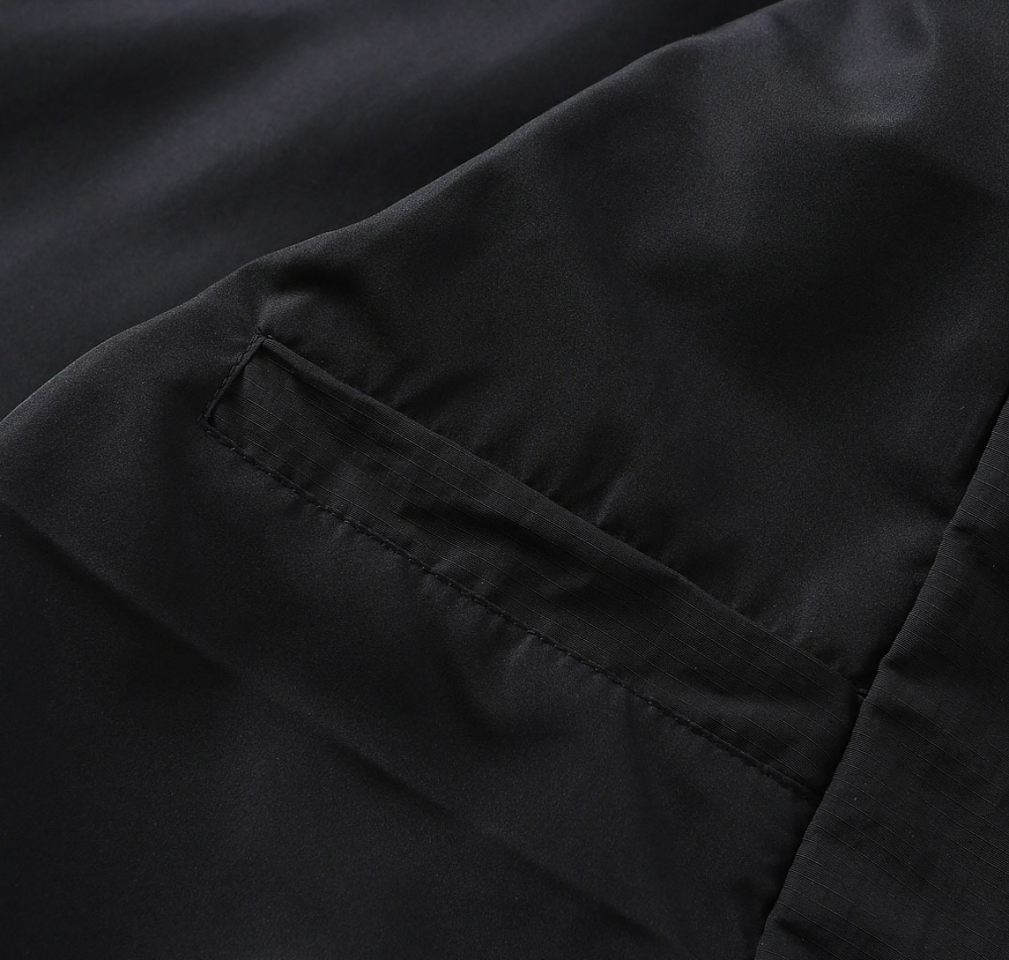 Hoodies & Sweatshirts