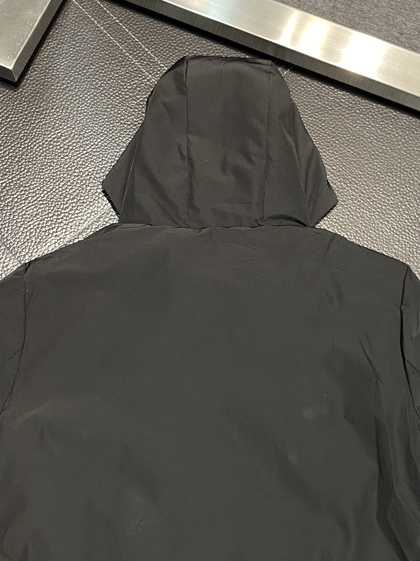 Hoodies & Sweatshirts