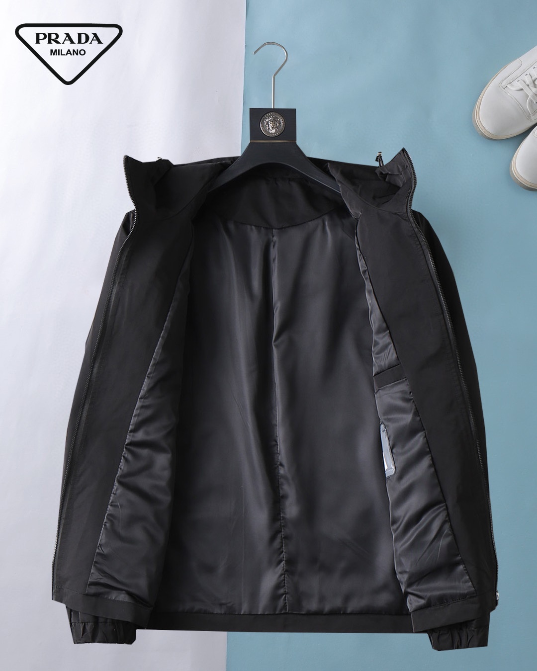 Hoodies & Sweatshirts