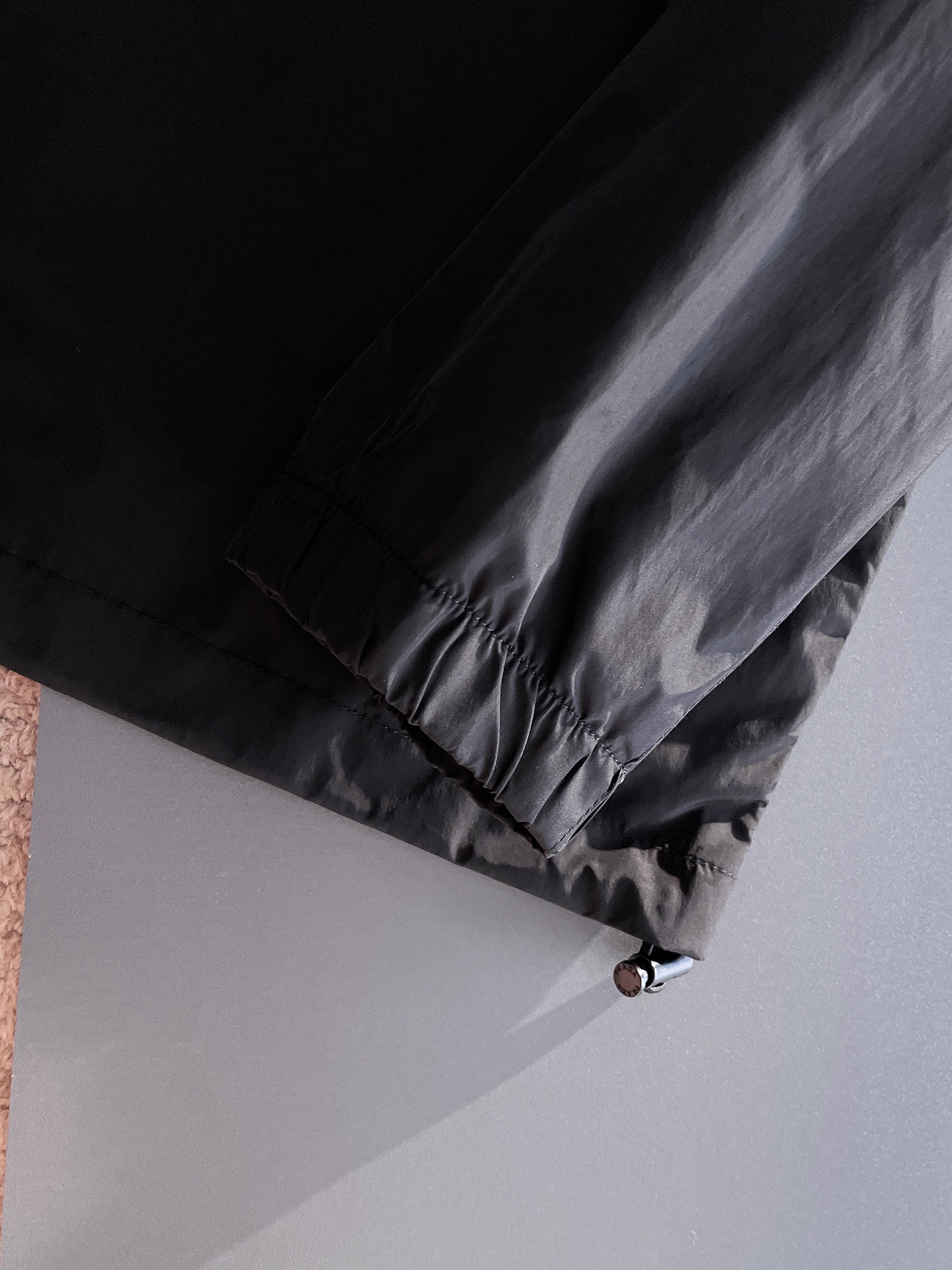 Hoodies & Sweatshirts