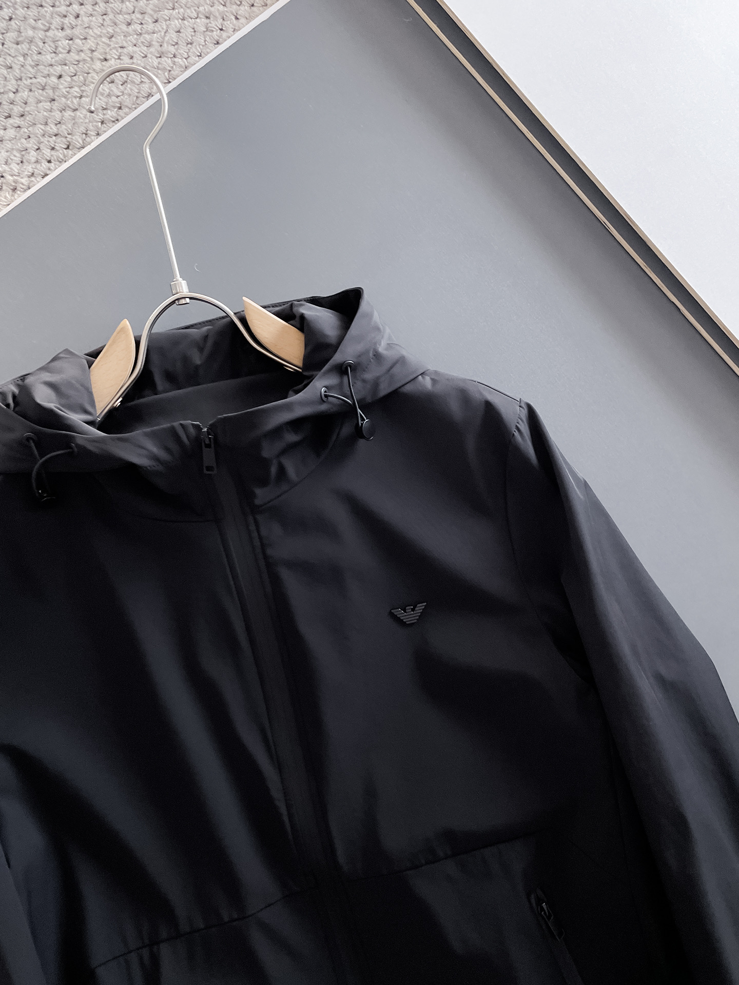 Hoodies & Sweatshirts