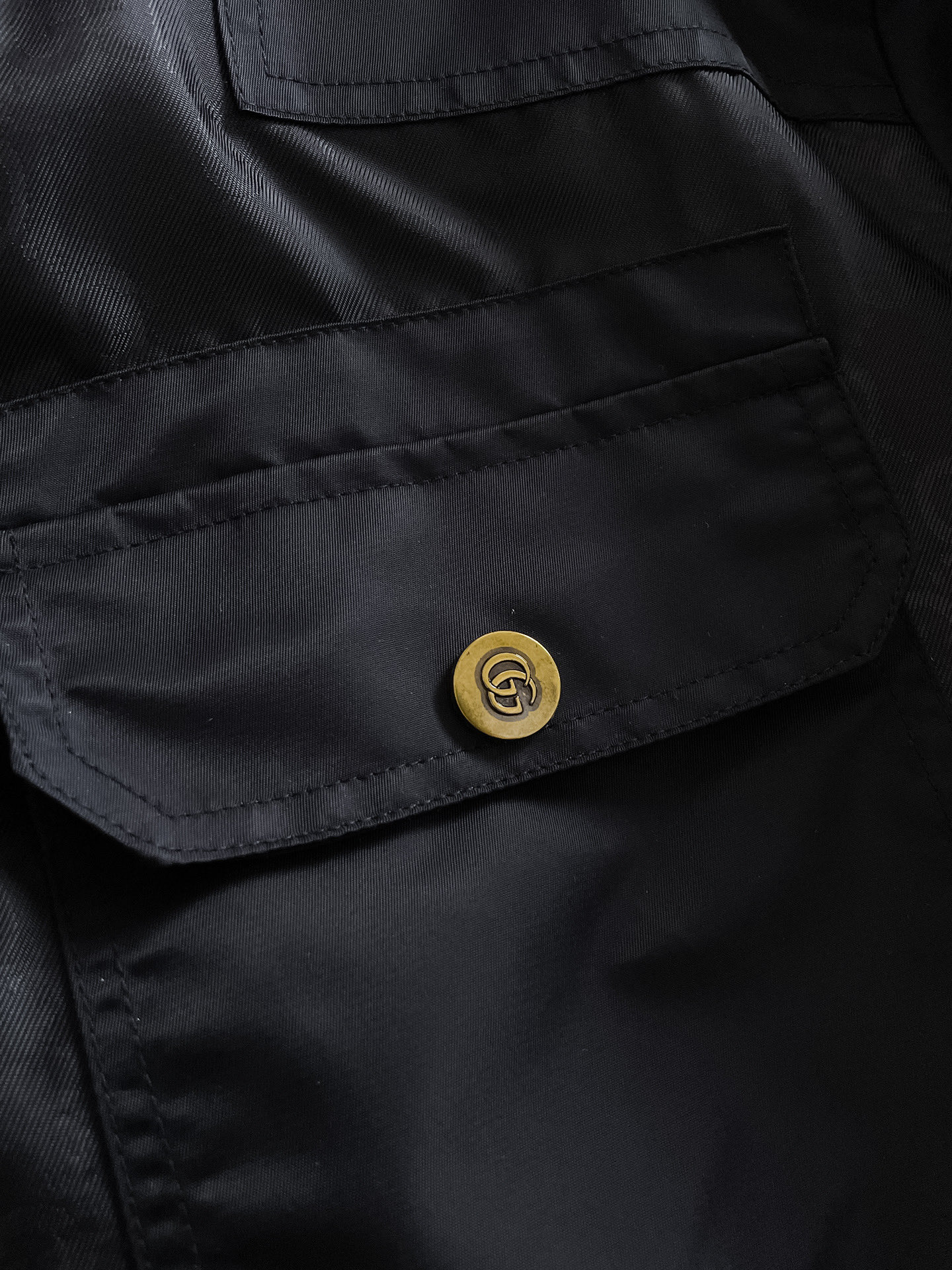 Hoodies & Sweatshirts