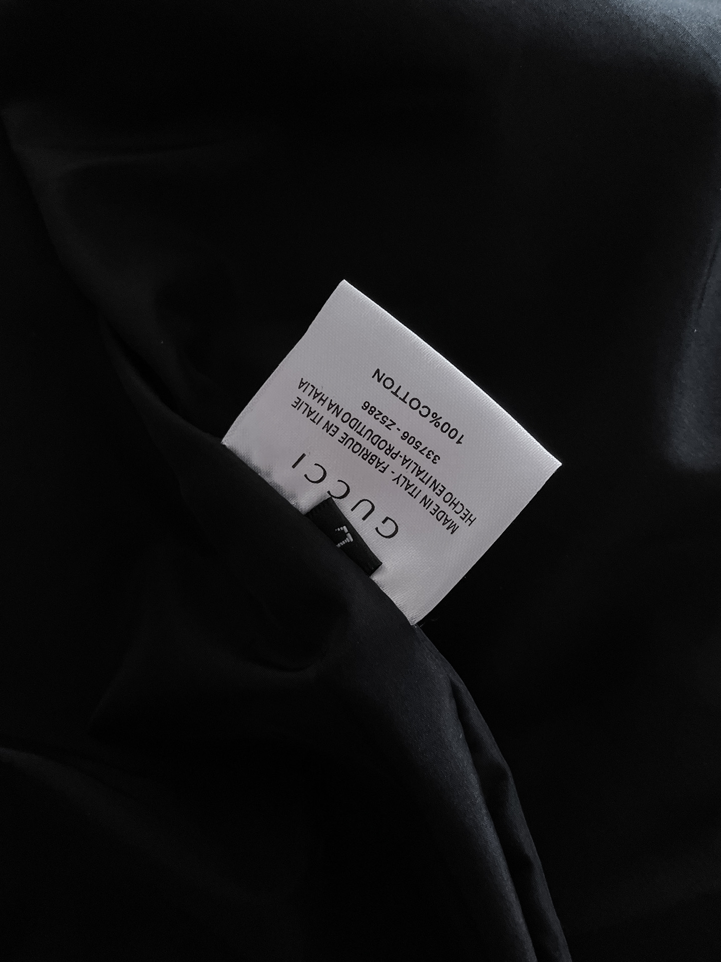 Hoodies & Sweatshirts