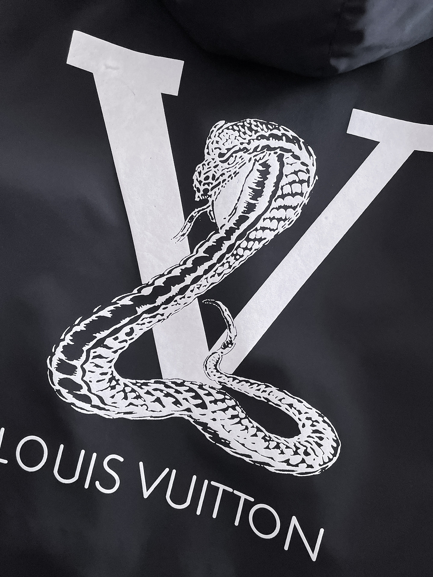 Hoodies & Sweatshirts