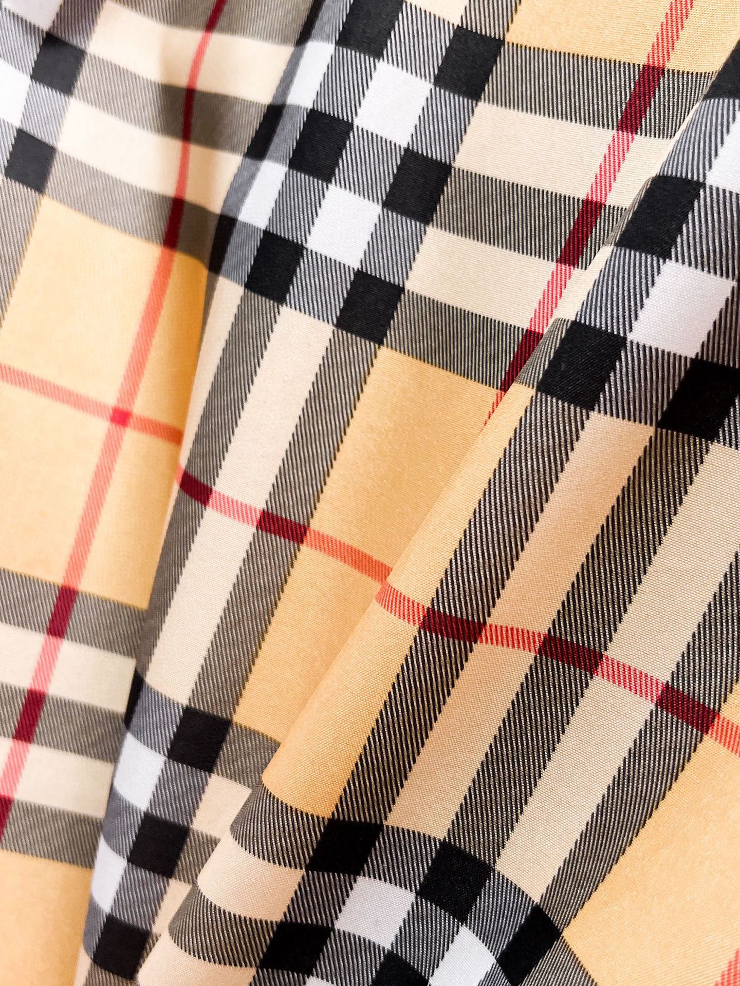 Hoodies & Sweatshirts