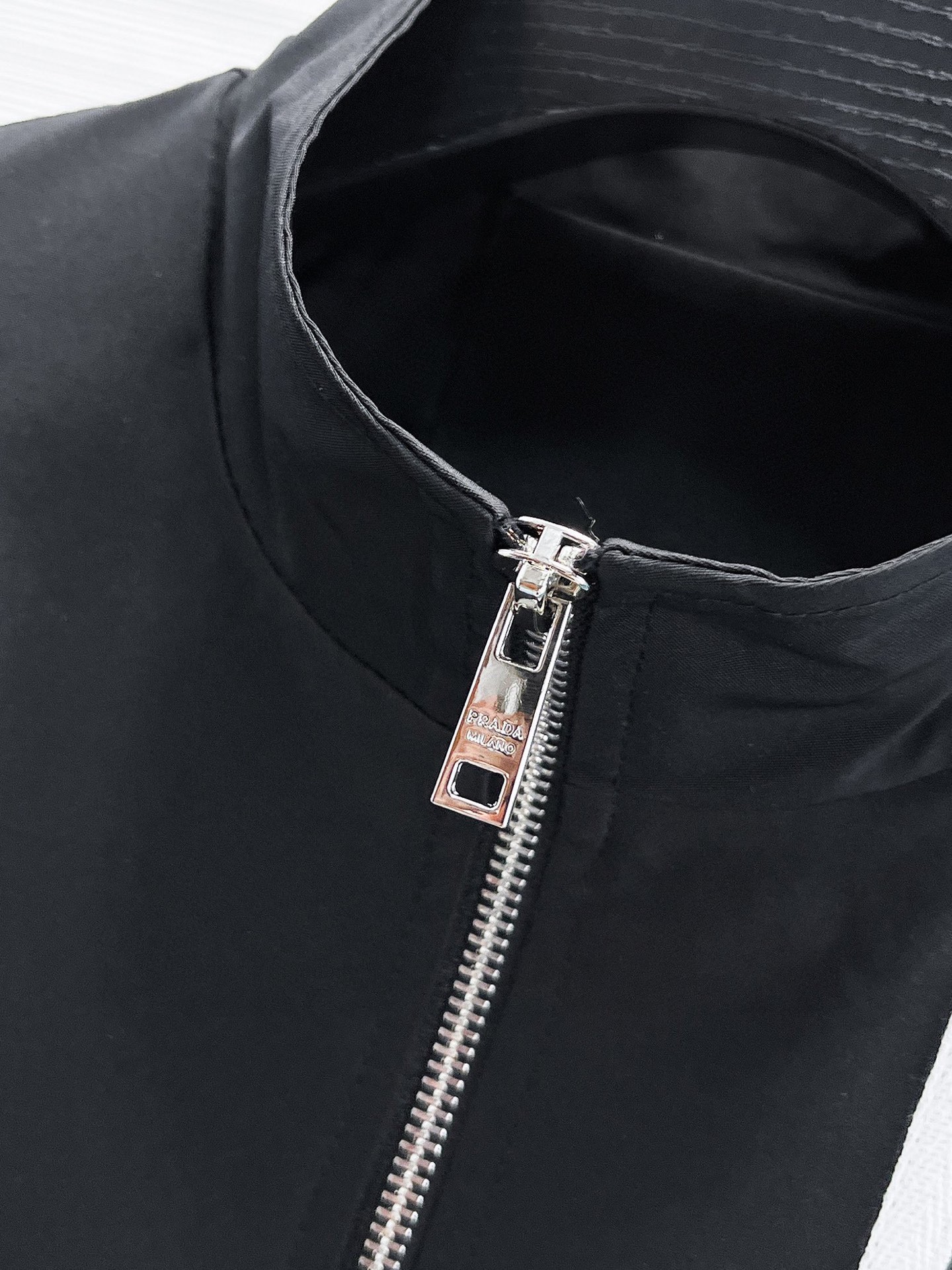 Hoodies & Sweatshirts