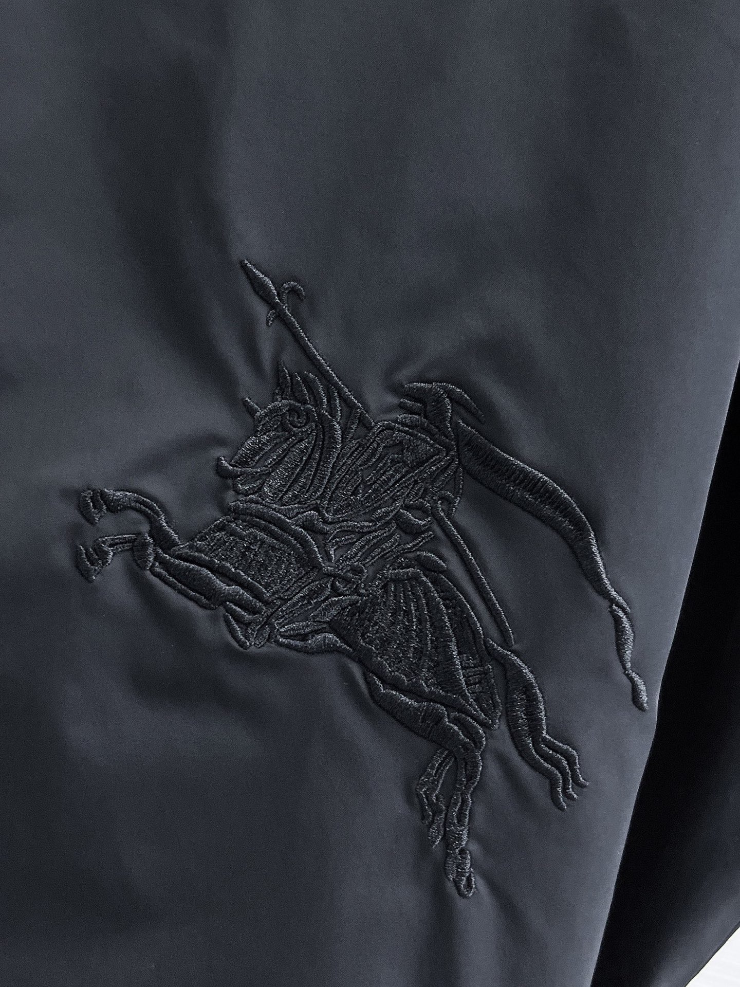 Hoodies & Sweatshirts