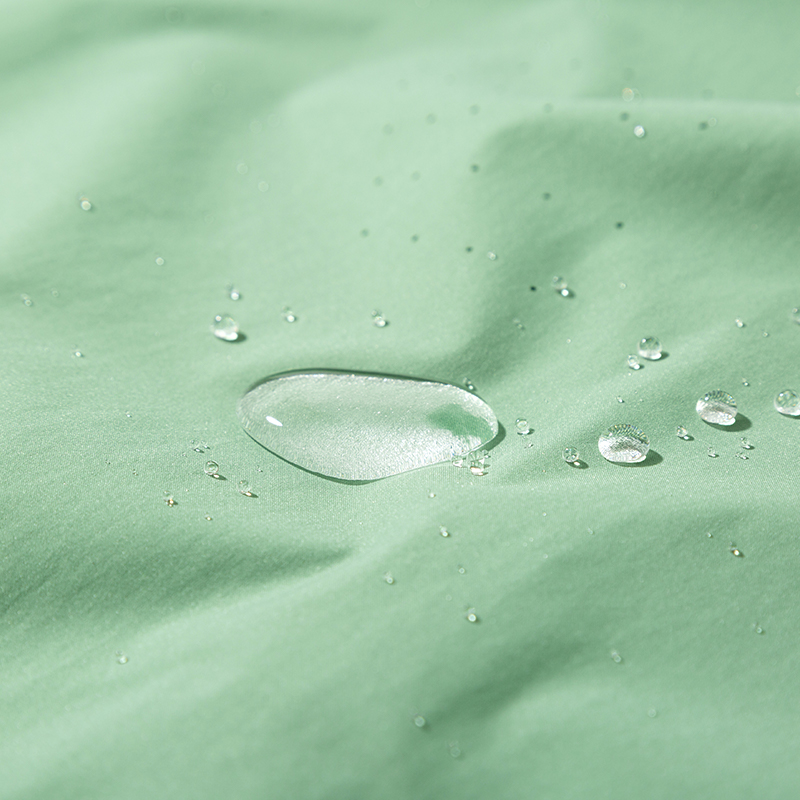 Hoodies & Sweatshirts