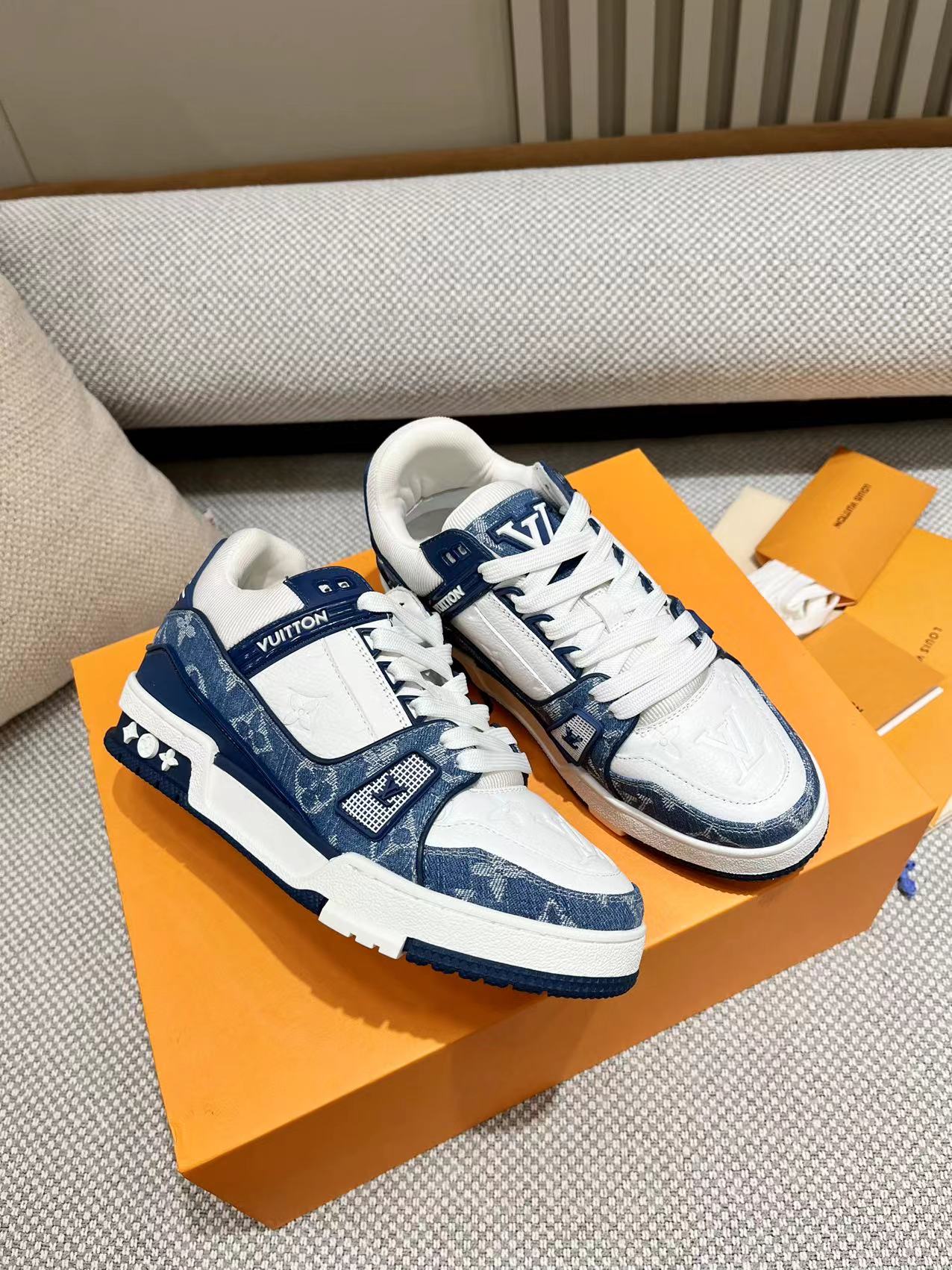 Womens shoes collection