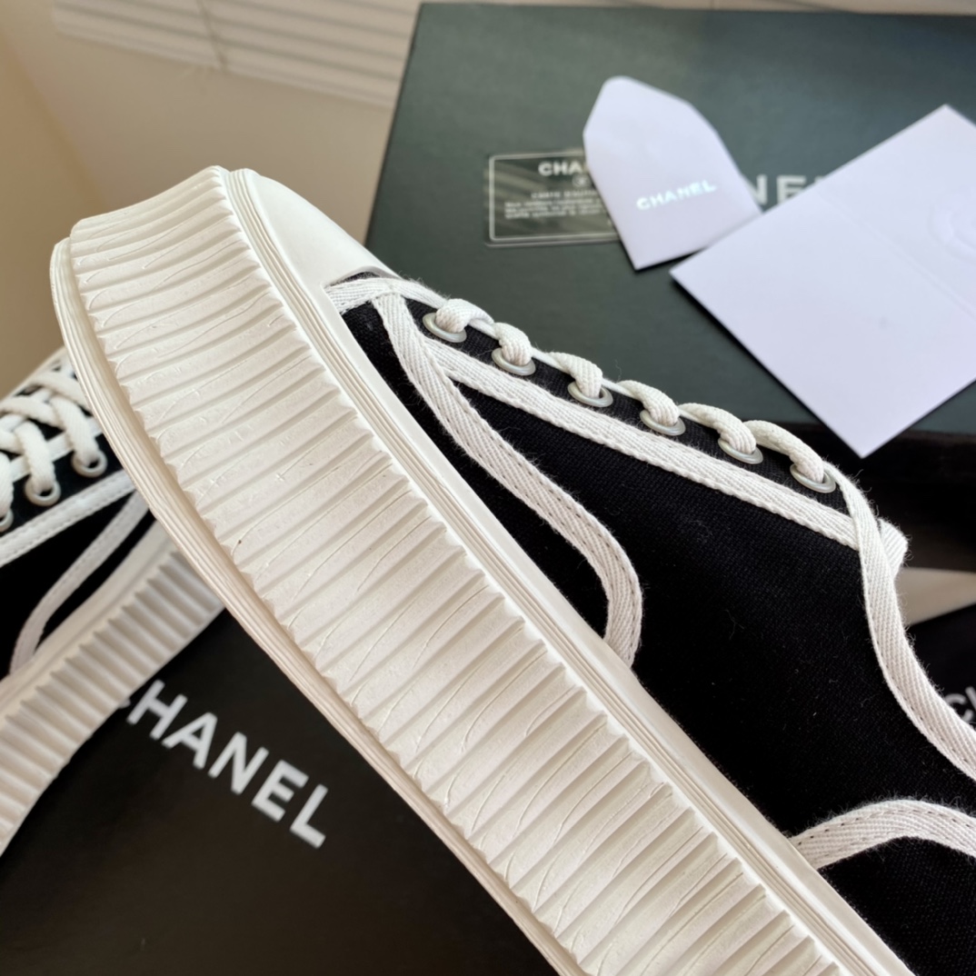 Womens shoes collection