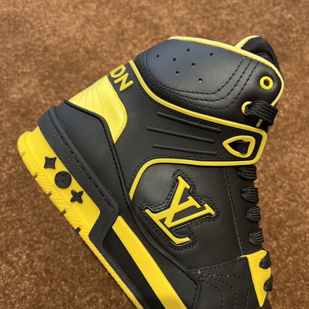 Womens shoes collection