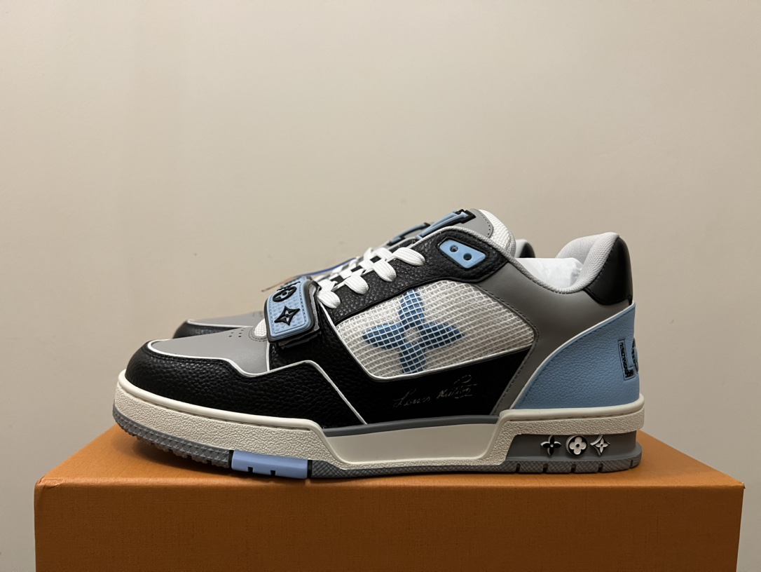 Womens shoes collection