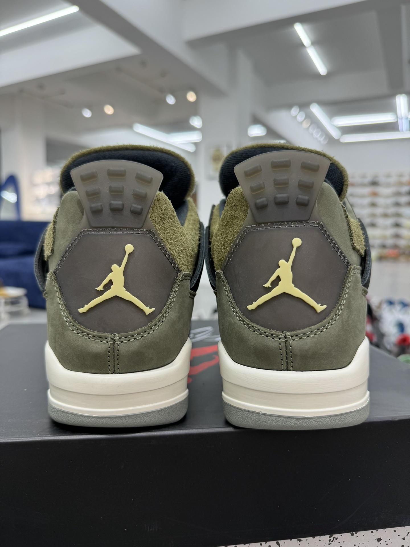 AirJordan4SHOES