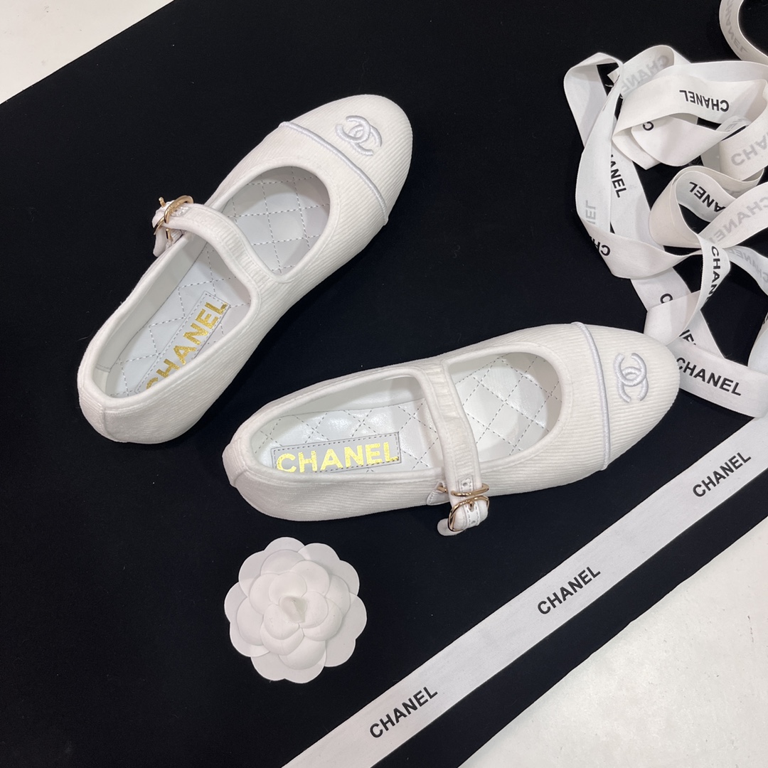 Womens shoes collection