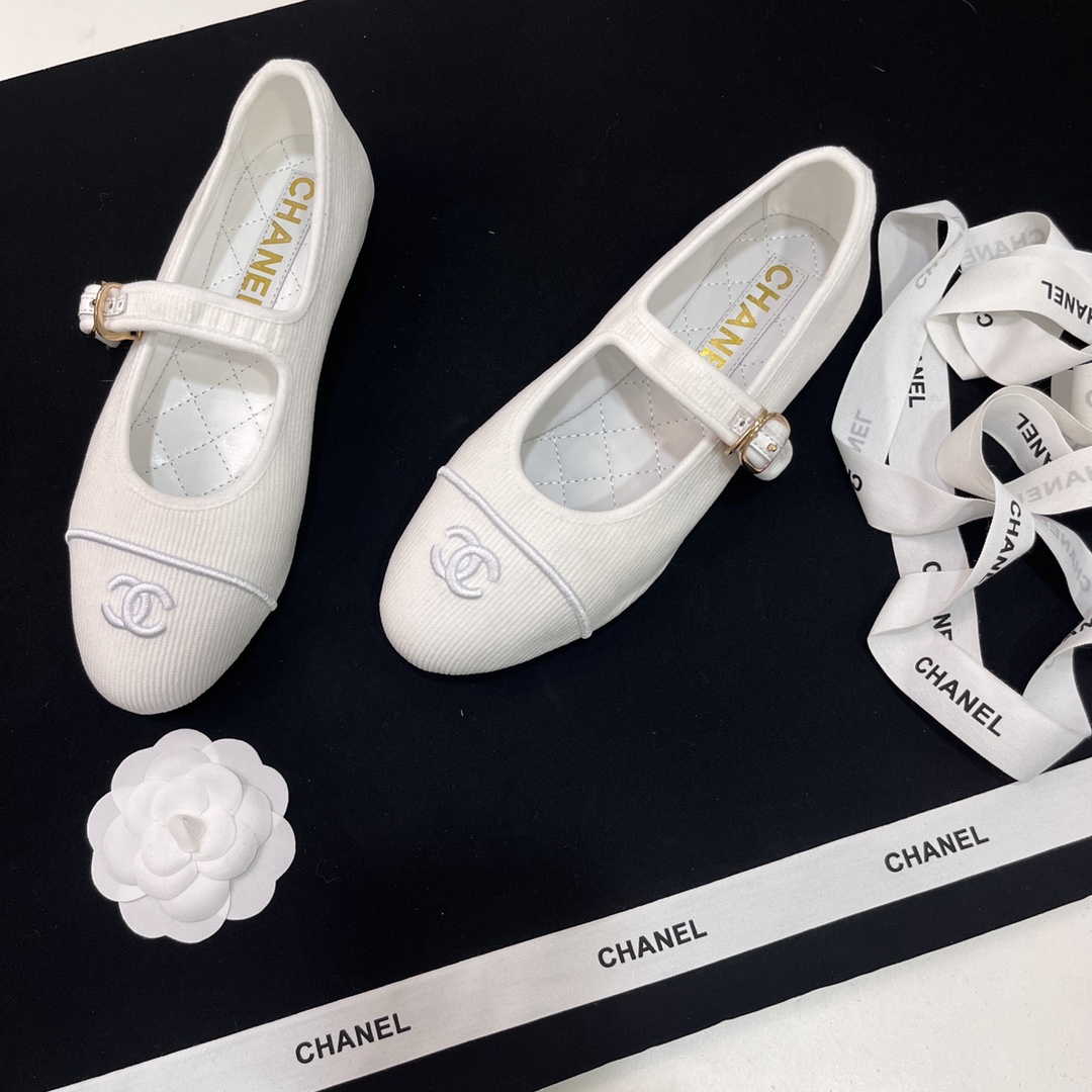 Womens shoes collection