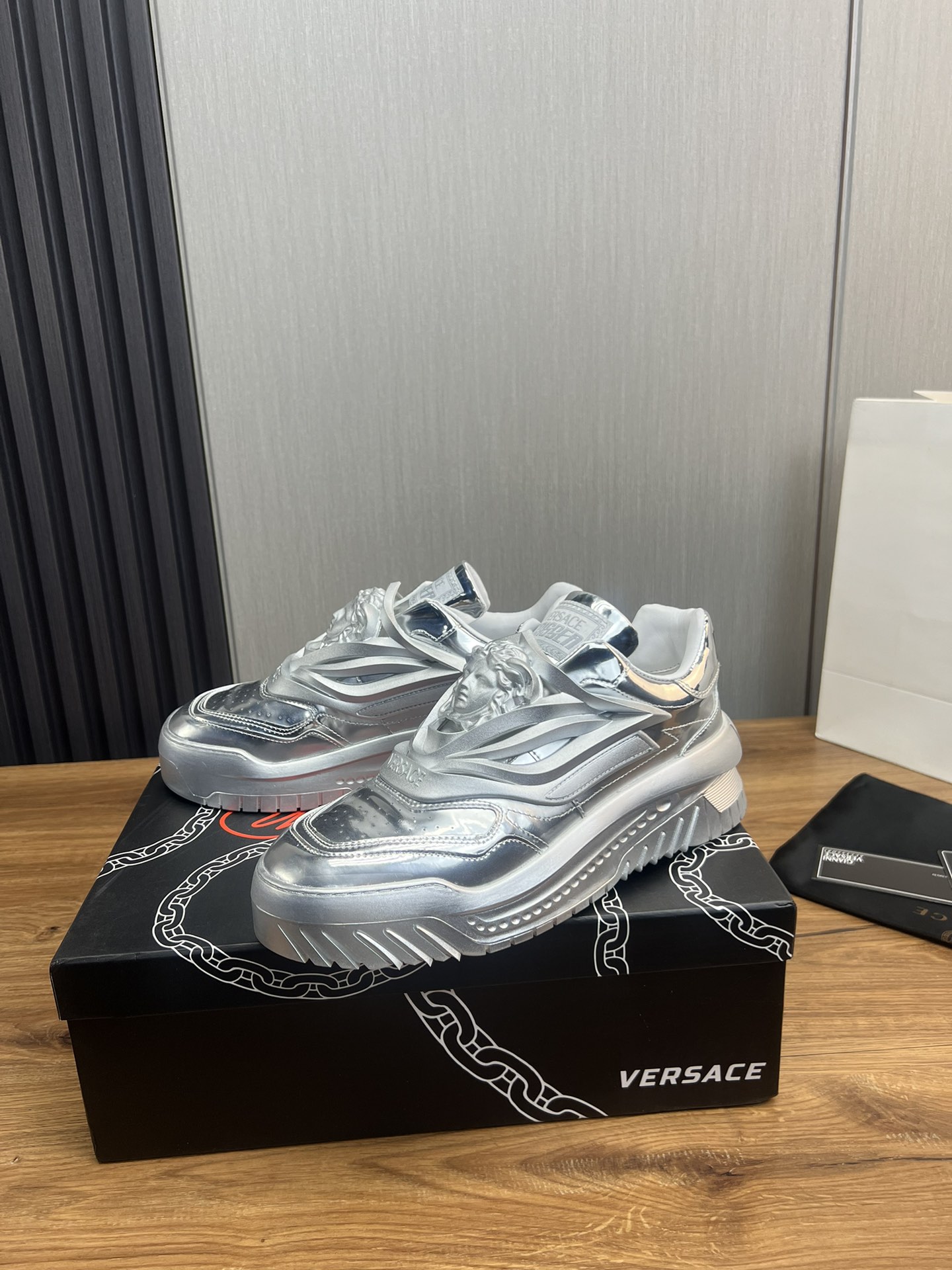 VersaceSHOES