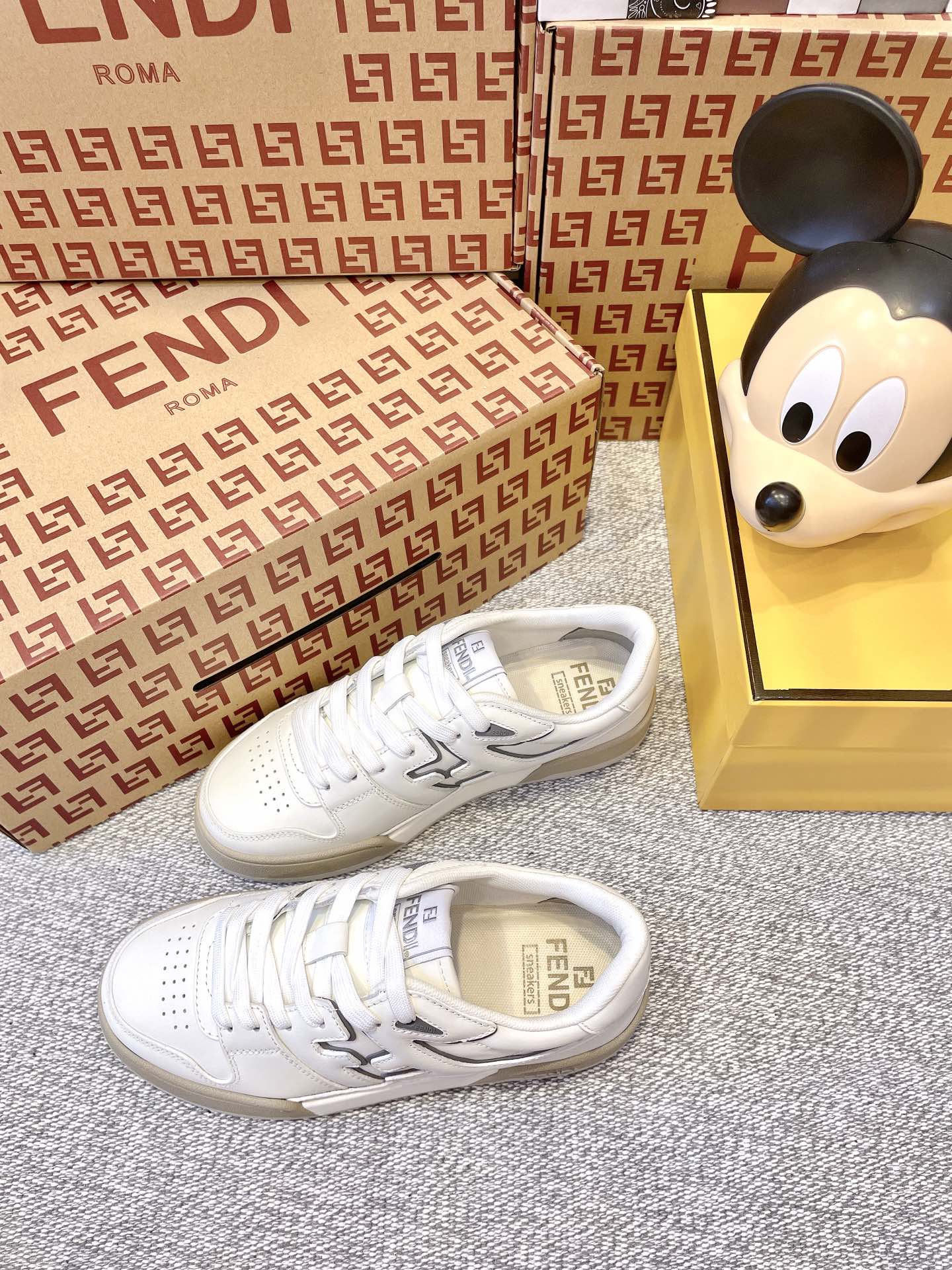 FendiSHOES