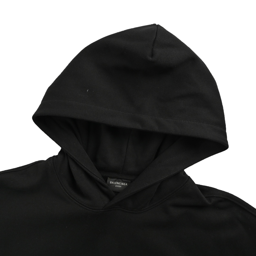 Hoodies & Sweatshirts