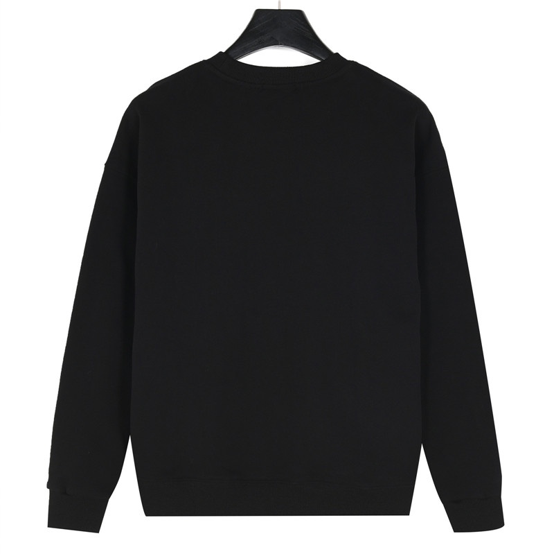 Hoodies & Sweatshirts